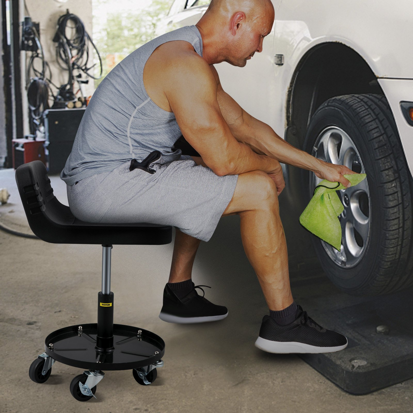 VEVOR Rolling Garage Stool, 300LBS Capacity, Adjustable Height from 15.7 in to 20.5 in, Mechanic Seat with 360-degree Swivel Wheels and Tool Tray, for Workshop, Auto Repair Shop, Black